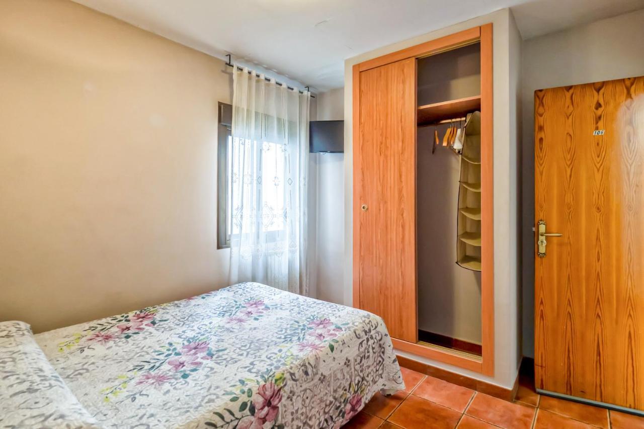 Pension La Playa Talavera de la Reina Esterno foto