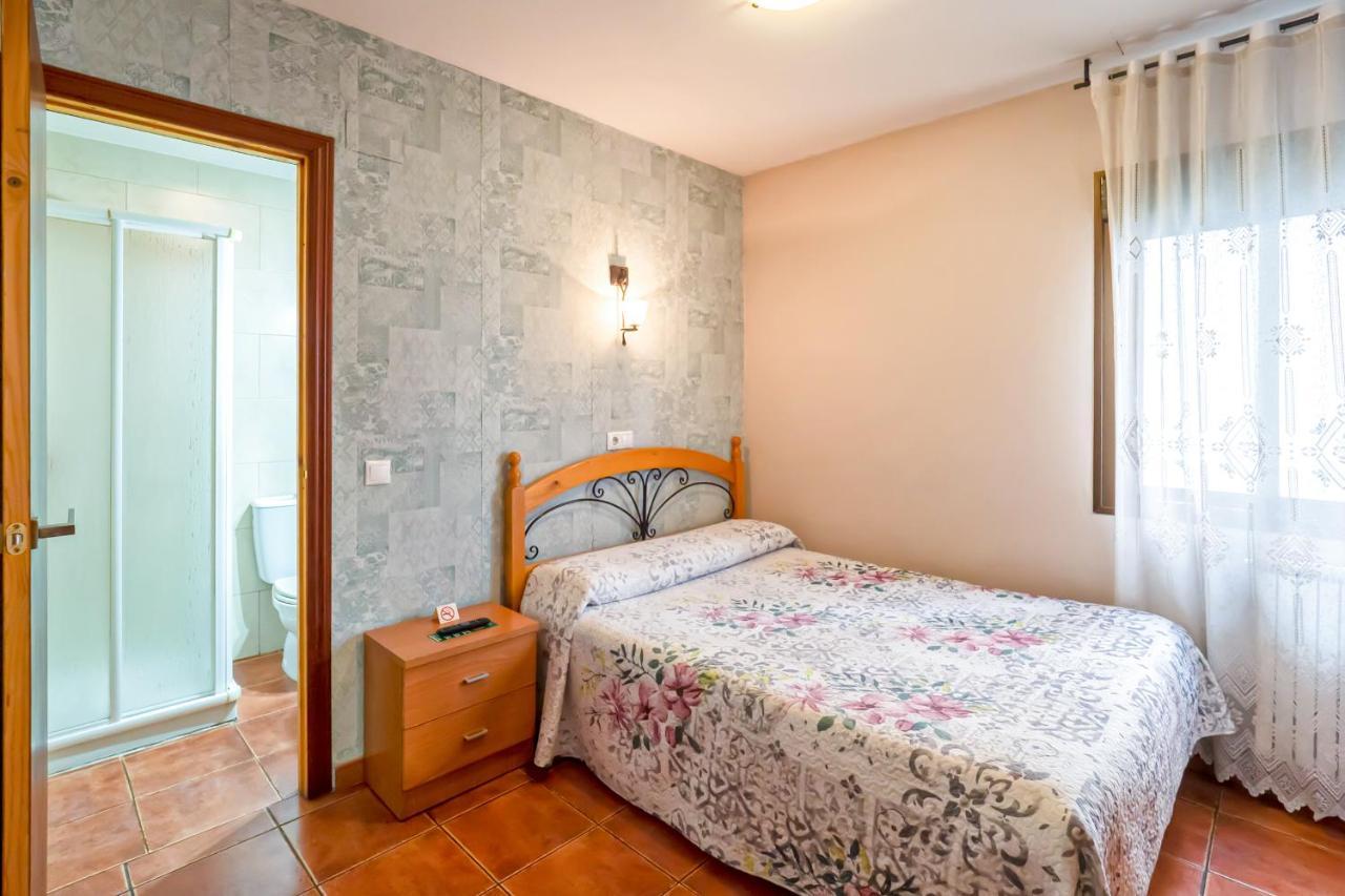 Pension La Playa Talavera de la Reina Esterno foto